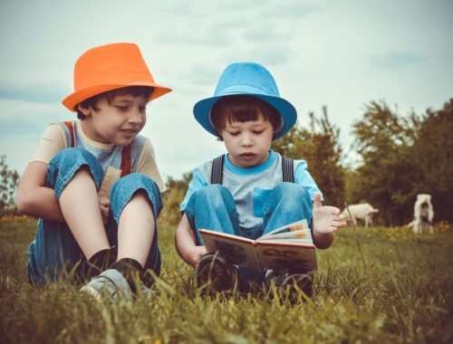 Article Blog : Pourquoi la lecture est-elle essentielle pour les enfants ? 📖👶